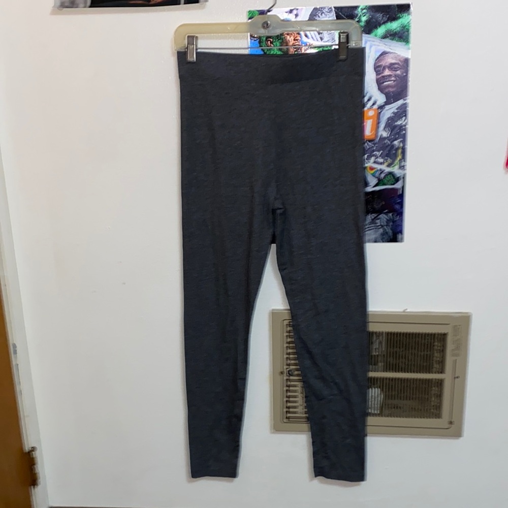grey leggings